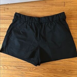 NWT Lululemon Cinchable Waist HR Woven Shorts 3.5”
